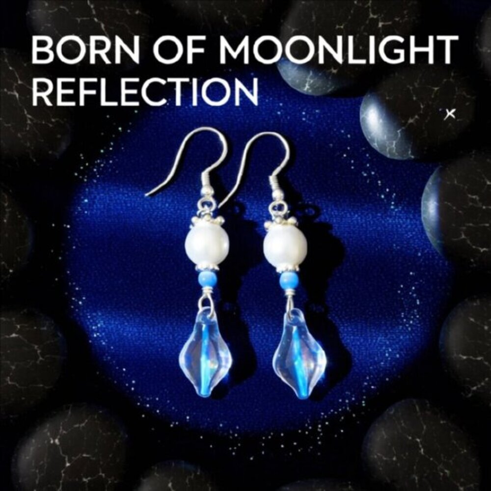 Shimmering Lily Orchid Floral Flower Earrings! Feminine & Classically Beautiful!